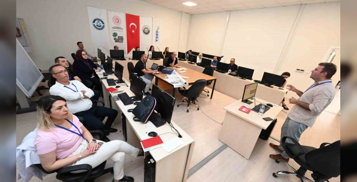 Denizli'de tekstil çalıştayı: 5 ilden katılım