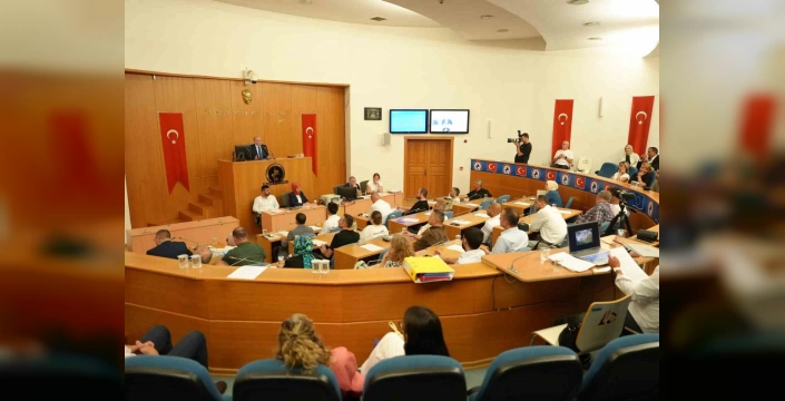 Düzce Belediye Başkanı Özlü: Şehrimizi geleceğe taşıyacak ne varsa peşinden gidiyoruz