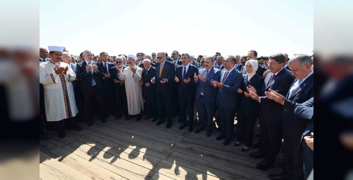 Erdoğan, Ahlat'ta: Malazgirt Zaferi'nin 954. yıl dönümü kutlandı