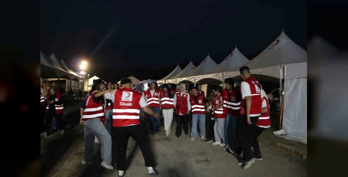 Erzurum'da Genç Kızılay kampı tamamlandı