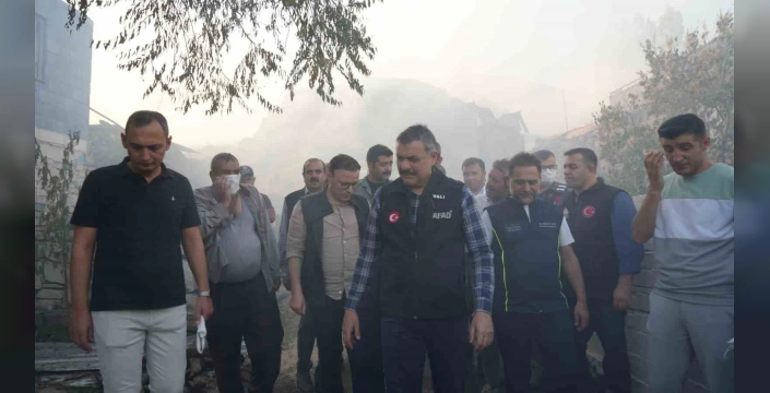 Erzurum'da yangın: Çok sayıda ev kullanılamaz hale geldi