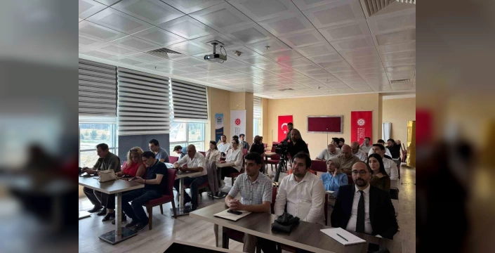 Erzurum'da yapay zekâ destekli medya eğitimi başladı