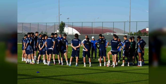 Erzurumspor, Amedspor Maçı İçin Hazırlıklarını Tamamlıyor
