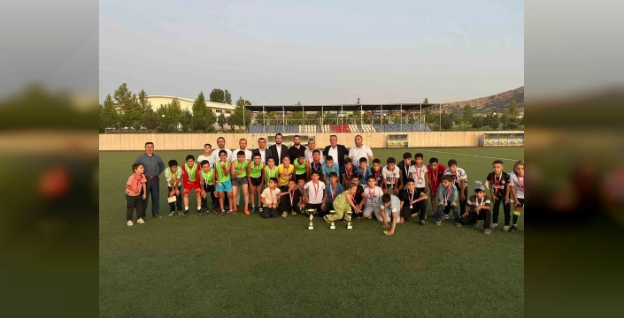 Güroymak'ta Kur'an Kursu Futbol Turnuvası