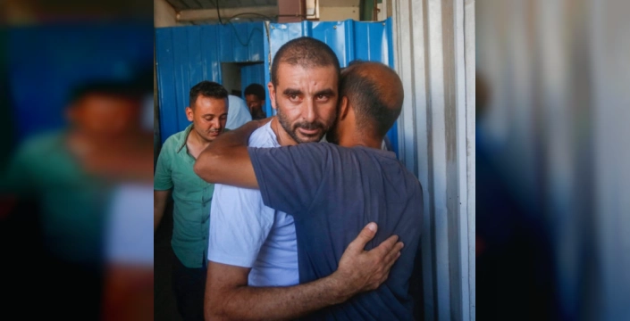İsrail, 10 Filistinliyi serbest bıraktı