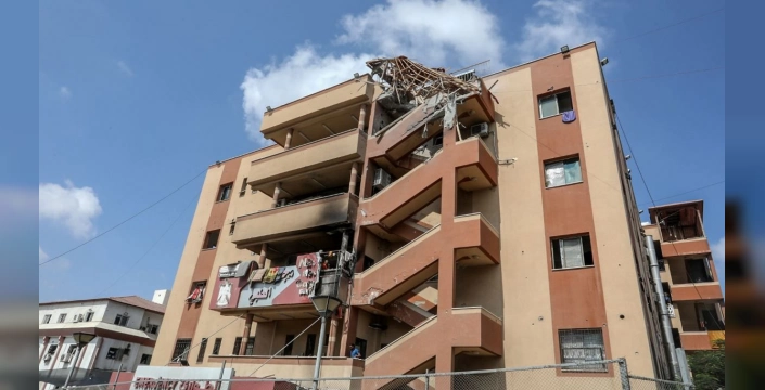 İsrail'in Gazze'deki Hastane Saldırısı: 20 Filistinli Öldü