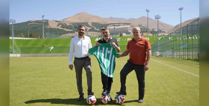 Kalehan Enerji, 12 Bingölspor'a forma sponsoru oldu