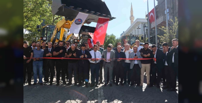 Kars'a 120 milyon TL'lik iş makinesi filosu kazandırıldı