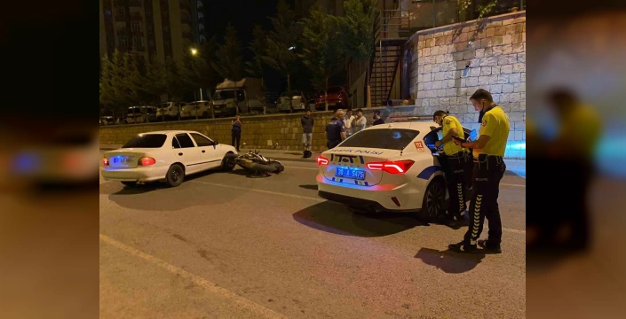 Kayseri'de trafik kazası: İki sürücü yaralandı