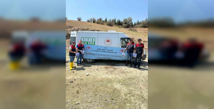 Kırklareli'nde 1 milyon 844 bin sazan yavrusu suya bırakıldı