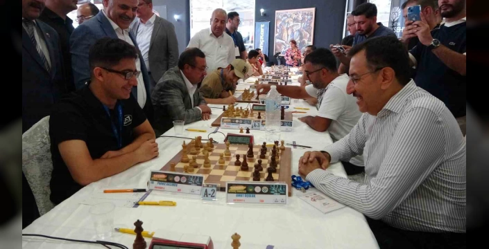 Malatya'da 8. Uluslararası Altın Kayısı Satranç Turnuvası başladı