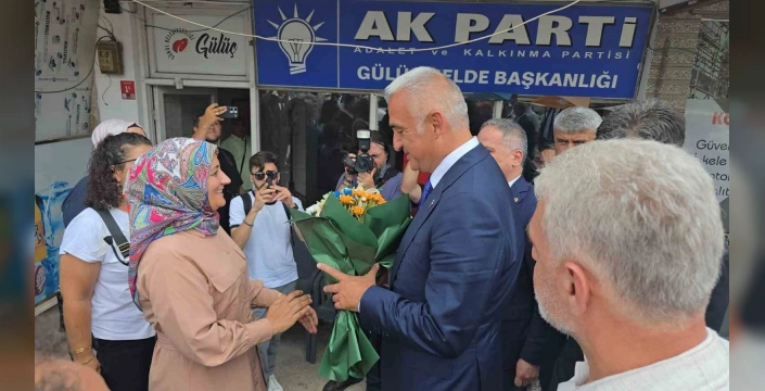 Mehmet Nuri Ersoy Gülüç'te: Esnafı ziyaret etti, projeleri değerlendirdi