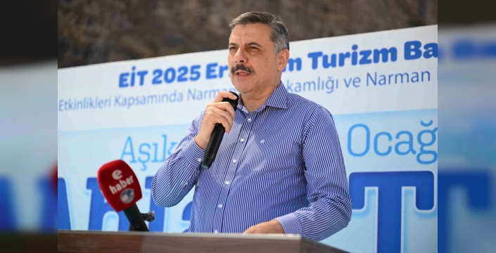 Narman'da Âşık Sümmani anıldı