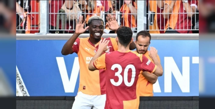 Okan Buruk açıkladı: Derrick Köhn Galatasaray'dan ayrılıyor