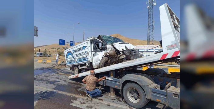 Patnos'ta trafik kazası: 8 yaralı