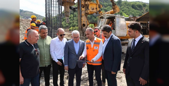 Sivas'ta 27 kilometrelik yol çalışmaları hızla sürüyor