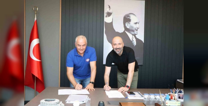 Söke Belediyesi, kadın voleybol takımına desteğini sürdürüyor