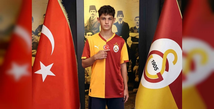 Talas Belediyespor'dan 3 futbolcu büyük takımlara transfer oldu