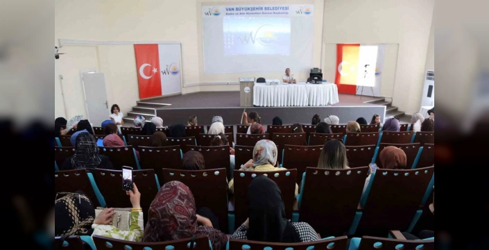 Van'da usta öğreticilere iş ahlakı semineri