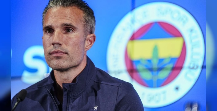 Van Persie: Tur şansı yüzde 50-50