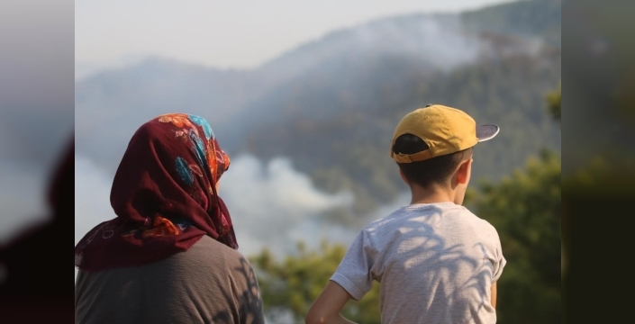 Alanya'da Orman Yangını: 3 Konut ve 1 Araç Zarar Gördü