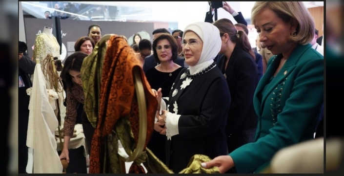 Anadolu'nun mirası Bursa İpeği New York'ta dünyaya tanıtıldı