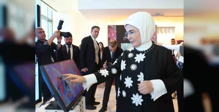 Anadoludakiler sergisi New York'ta açıldı: Kapıların Ardındaki Hazineler ziyaretçilerle buluştu