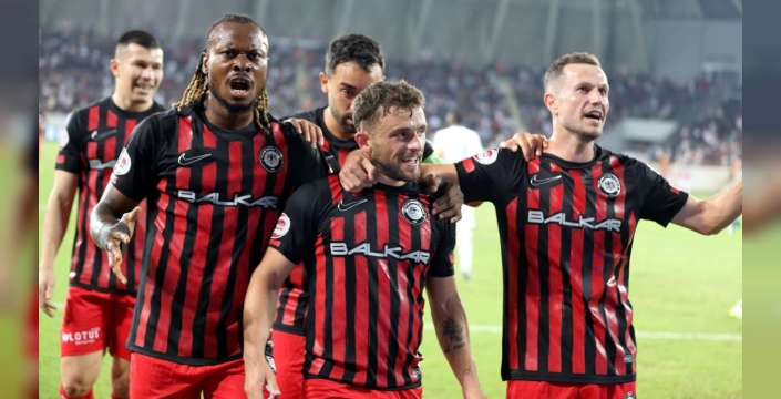 Arca Çorum FK, 4'te 4 yaptı