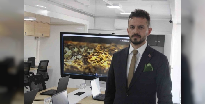 Bilim ve teknoloji tırı gençlerin ayağına gidiyor