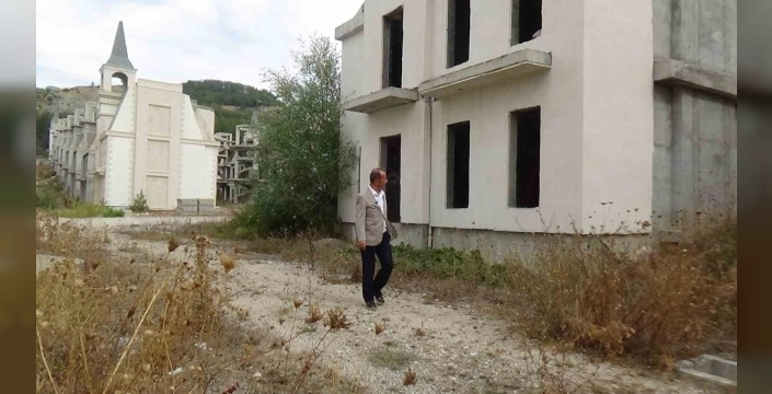Bolu Belediye Başkanı Özcan: Milli servet yatıyor, şato villalarını Bolu Belediyesi devralmalı
