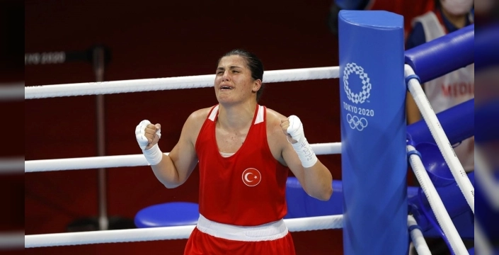Busenaz Sürmeneli: Pes etmeyen birini asla yenemezsiniz
