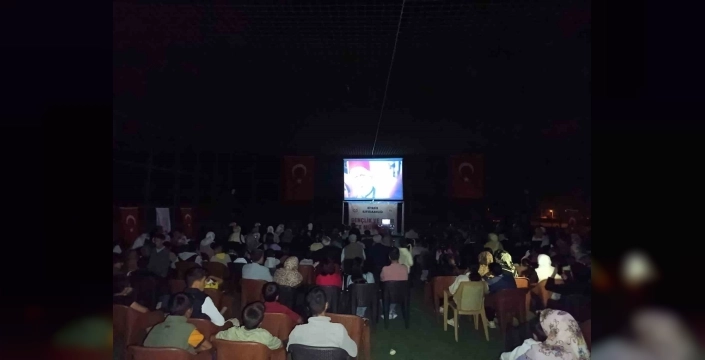 Diyadin'de açık hava sineması: Tendürek'ten barış mesajı