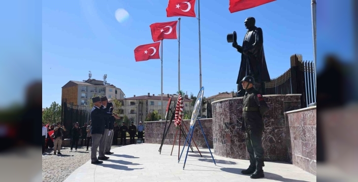 Elazığ’da 19 Eylül Gaziler Günü yürüyüşü