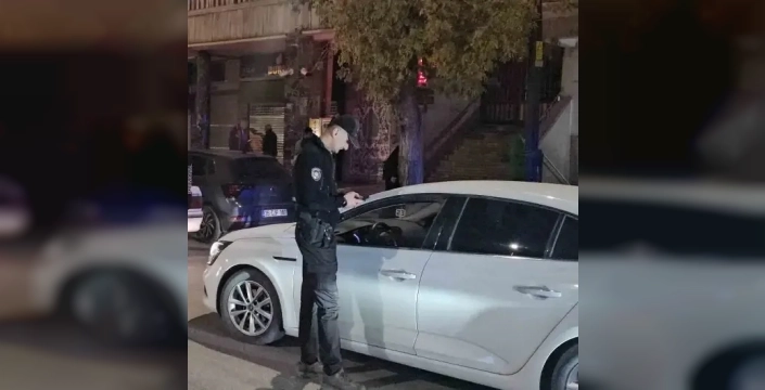 Elazığ'da polis, asayişi sağlamak için geniş çaplı uygulama yaptı