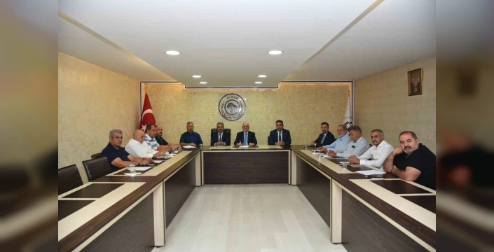 Elazığ Ticaret Borsası'nda toplantı: Yeni yatırımlar ve istihdam konuşuldu
