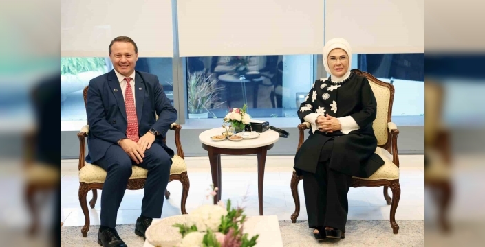 Emine Erdoğan, Kosova Cumhurbaşkanı'nın eşiyle görüştü