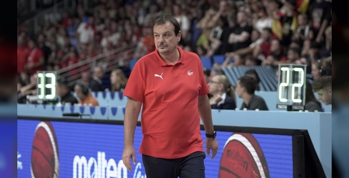 Ergin Ataman: Çok üzgünüm, elimizdeki maçı kaybettik