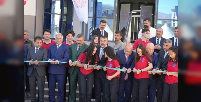 Evyap İbrahim Hakkı Fen Lisesi açıldı: Milli Eğitim Bakanı Yusuf Tekin törende konuştu