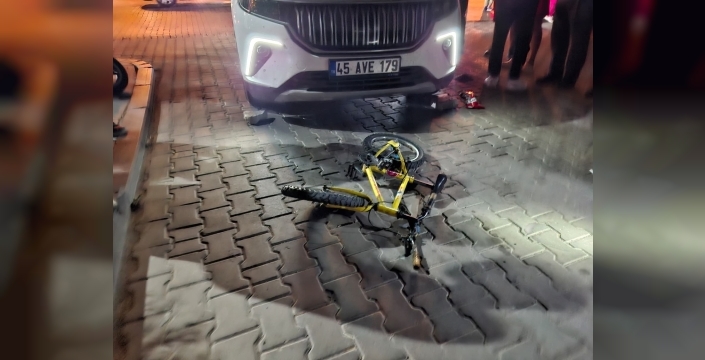 Kula'da trafik kazası: 11 yaşındaki çocuk ağır yaralandı