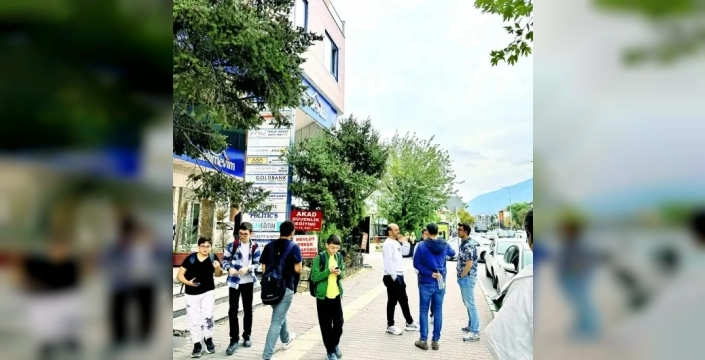 Kütahya'nın Simav ilçesi 5,4 büyüklüğündeki depremle sarsıldı