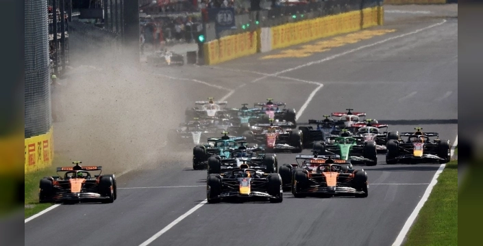 Max Verstappen, İtalya GP'sini kazandı