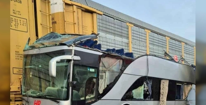Meksika'da korkunç kaza: 8 ölü, 45 yaralı
