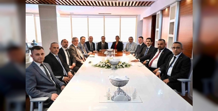 MHP heyeti, Aydın Büyükşehir Belediye Başkanı Çerçioğlu'nu ziyaret etti
