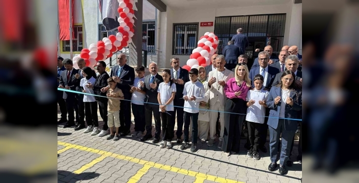 Milli Eğitim Bakanı Yusuf Tekin, Adıyaman'da 16 derslikli okulun açılışını yaptı