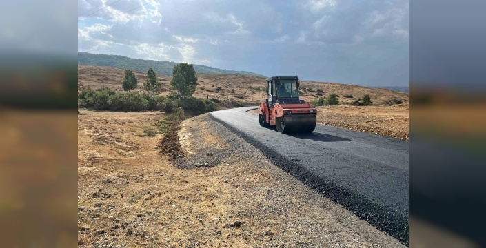 Muş'ta köy yolu çalışmaları sürüyor