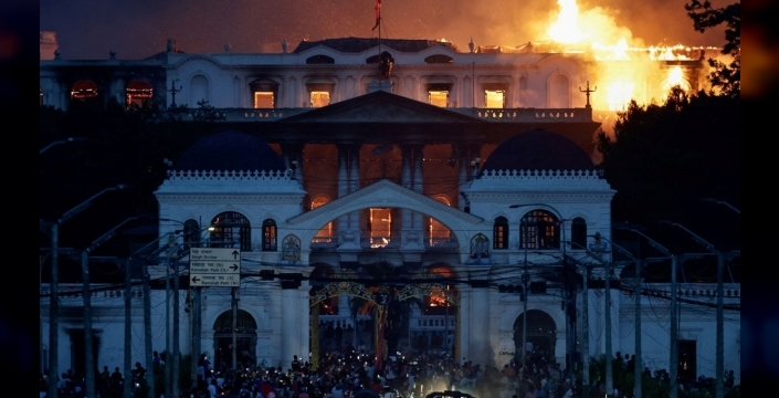 Nepal'de gençler Discord'da yeni başbakan seçti