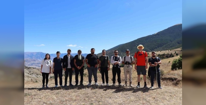 Oltu ve Olur yürüyüş grupları 20 kilometrelik doğa yürüyüşü gerçekleştirdi