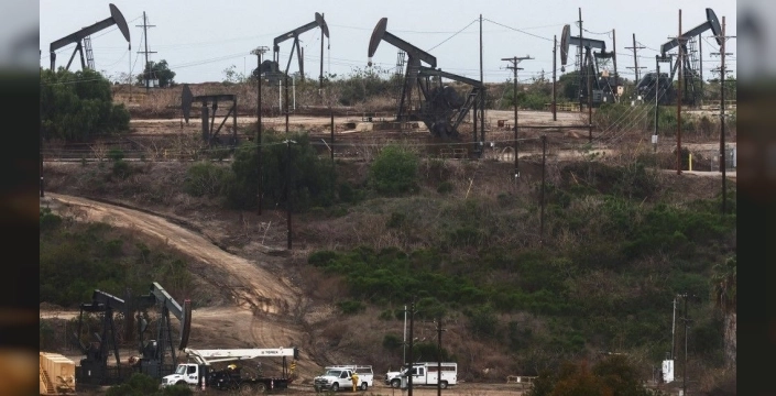 OPEC+, Ekim'de üretimi artırıyor