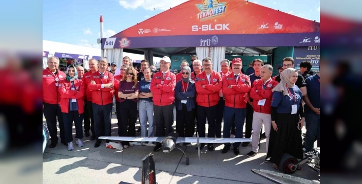 Teknofest 2025 İstanbul'da Atatürk Üniversitesi'nin Yenilikçi Projeleri Büyük İlgi Gördü