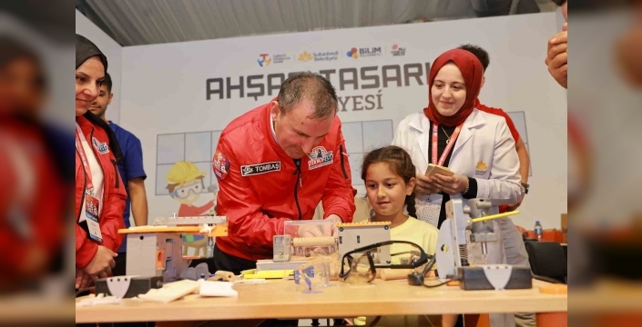 TEKNOFEST 2025: Sultanbeyli Belediyesi'nin standı büyük ilgi gördü